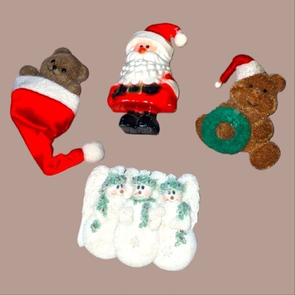 ‎Vintage holiday pin lot - Picture 1 of 8